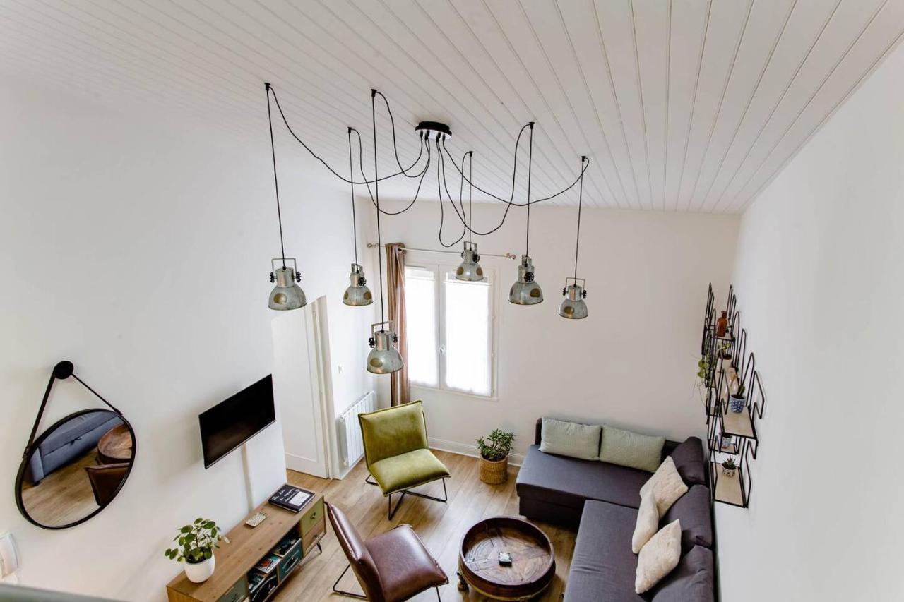 Superbe Duplex De 70M2 Avec 2 Chambres En Hyper Centre Au Calme Sur Cour Classe 3 Etoiles Avec Parking En Option La Rochelle  Ngoại thất bức ảnh