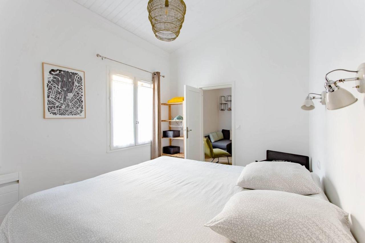 Superbe Duplex De 70M2 Avec 2 Chambres En Hyper Centre Au Calme Sur Cour Classe 3 Etoiles Avec Parking En Option La Rochelle  Ngoại thất bức ảnh