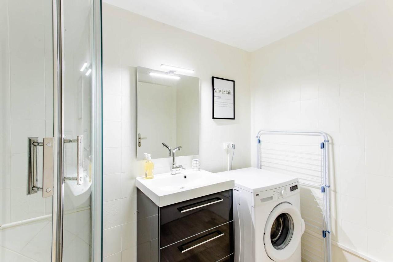 Superbe Duplex De 70M2 Avec 2 Chambres En Hyper Centre Au Calme Sur Cour Classe 3 Etoiles Avec Parking En Option La Rochelle  Ngoại thất bức ảnh