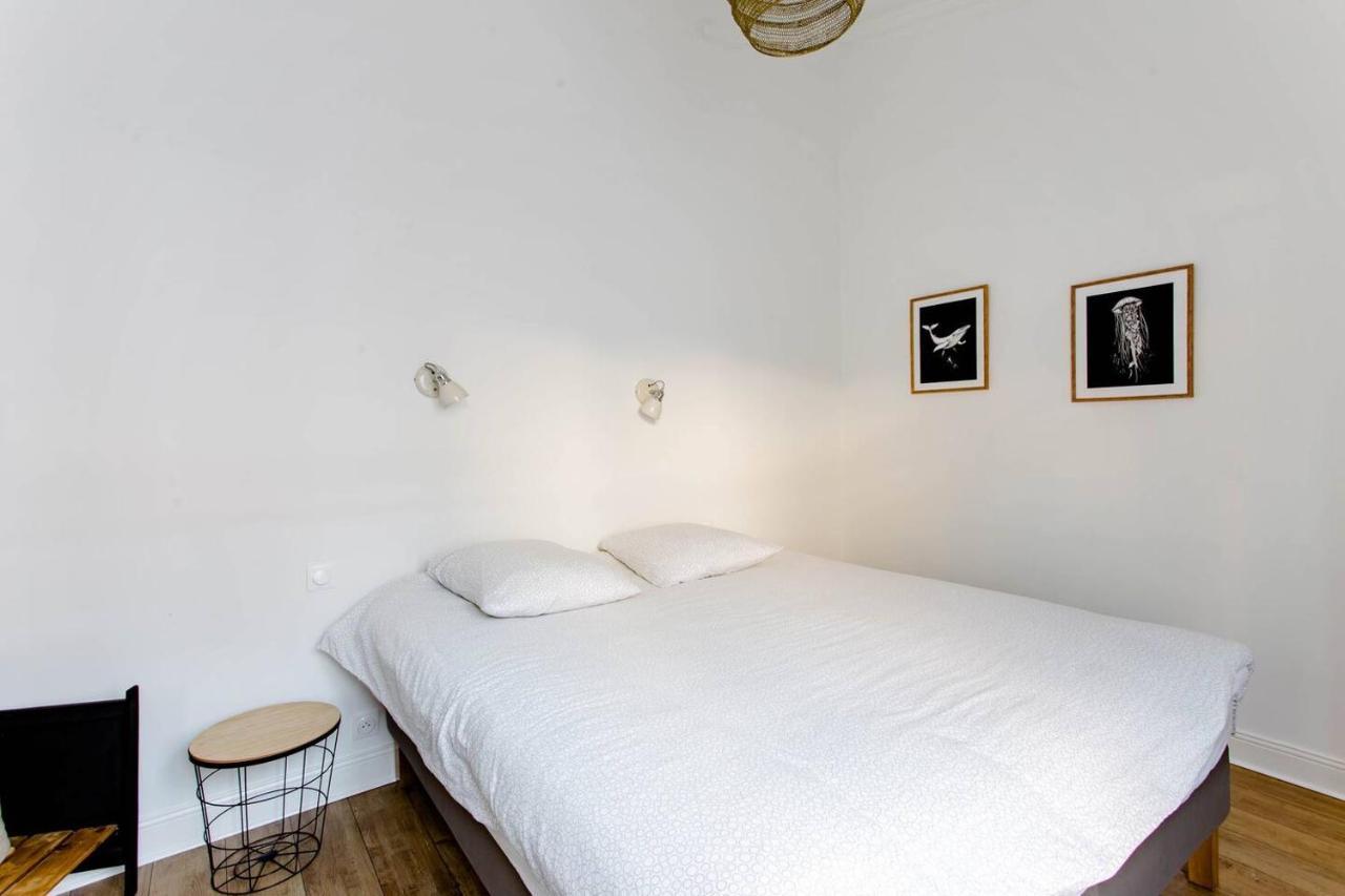 Superbe Duplex De 70M2 Avec 2 Chambres En Hyper Centre Au Calme Sur Cour Classe 3 Etoiles Avec Parking En Option La Rochelle  Ngoại thất bức ảnh